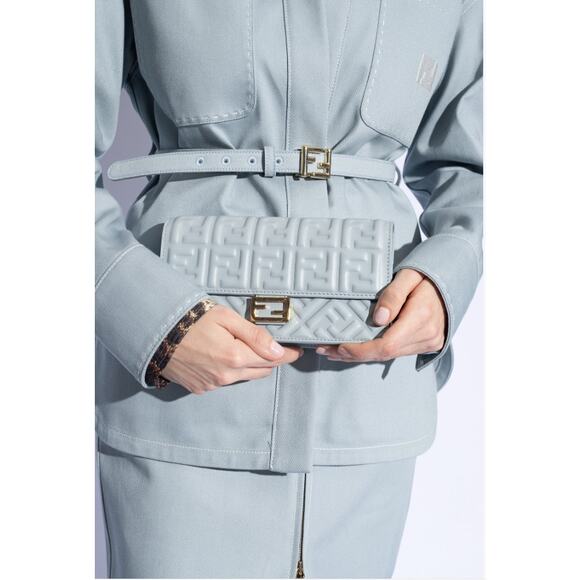 BRAND NEW FENDI LEATHER NAPPA FF BLUE BAGUETTE CHAIN BAG PURSE BOX NIB! - Picture 5 of 9